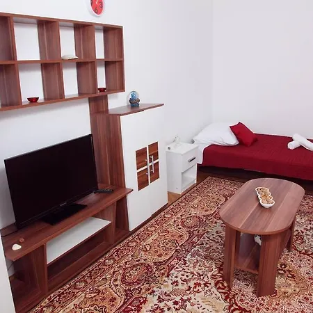 Apartman Mia, 10 Min Walks To Centar Apartment